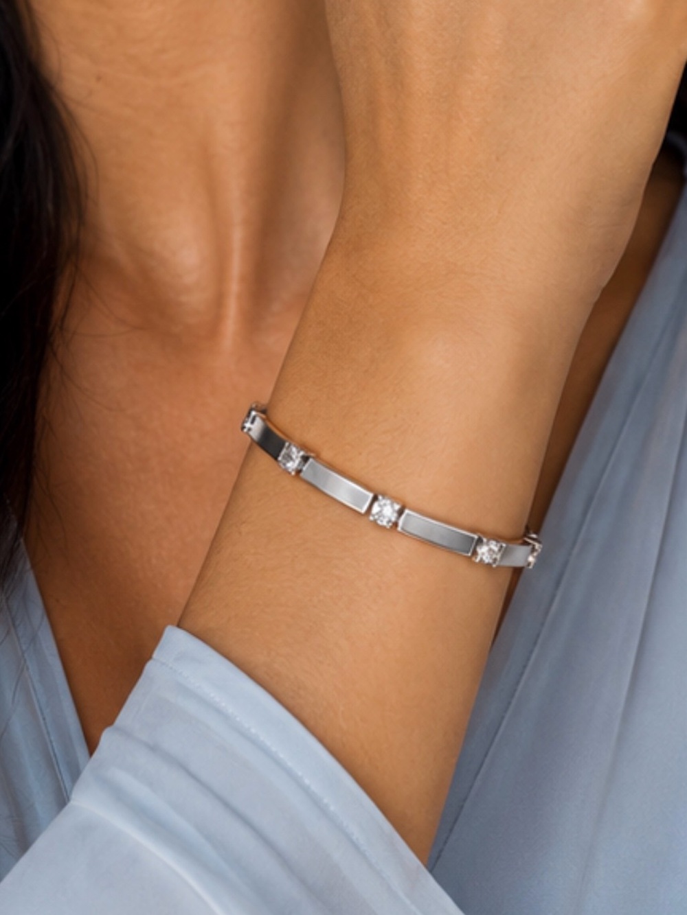 Bracelet Solid 925 Sterling Silver Cubic Zirconia Accents Safety Clasp Closure